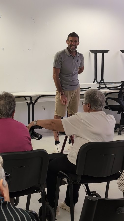 Vaya mañana hemos tenido hoy en Parkinson Cádiz, de las de no olvidar nunca. Hemos tenido la suerte de tener en nuestra asociación a Alberto Estrada @triatalber_98 el cual nos…