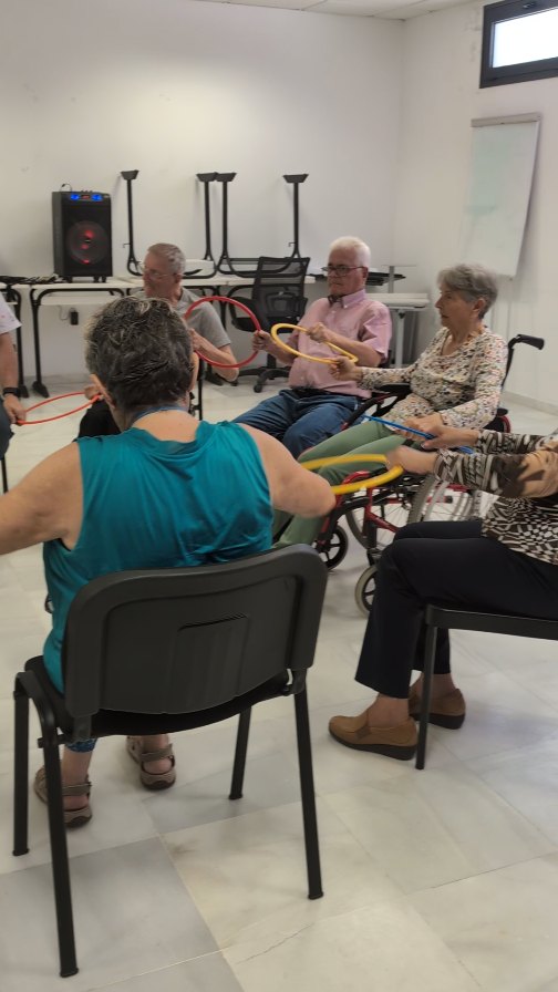 ⭐¡Vaya jueves repleto de actividades que hemos tenido !⭐ Nuestros usuarios y usuarias se han dividido para hacer las diferentes actividades programadas en el día de hoy así, de la…