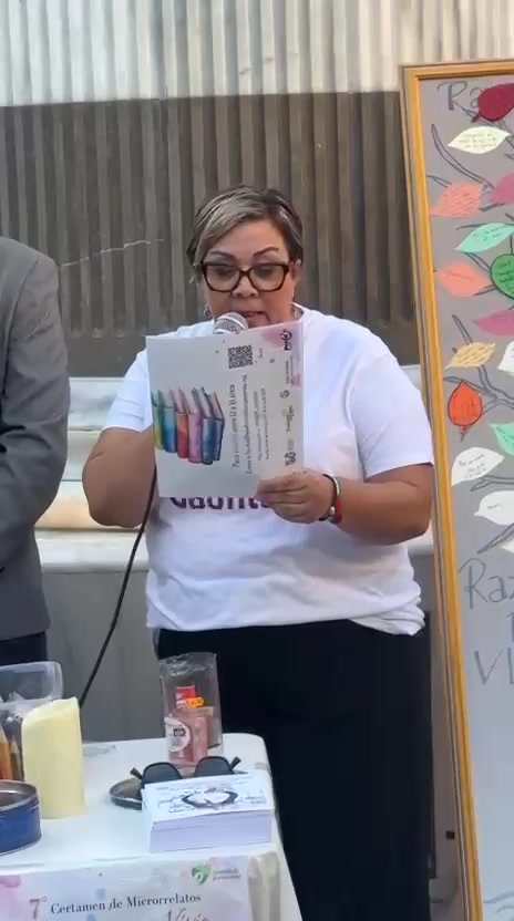 EN HUELVA, junto al TELÉFONO de la ESPERANZA. Nuestra compañera…